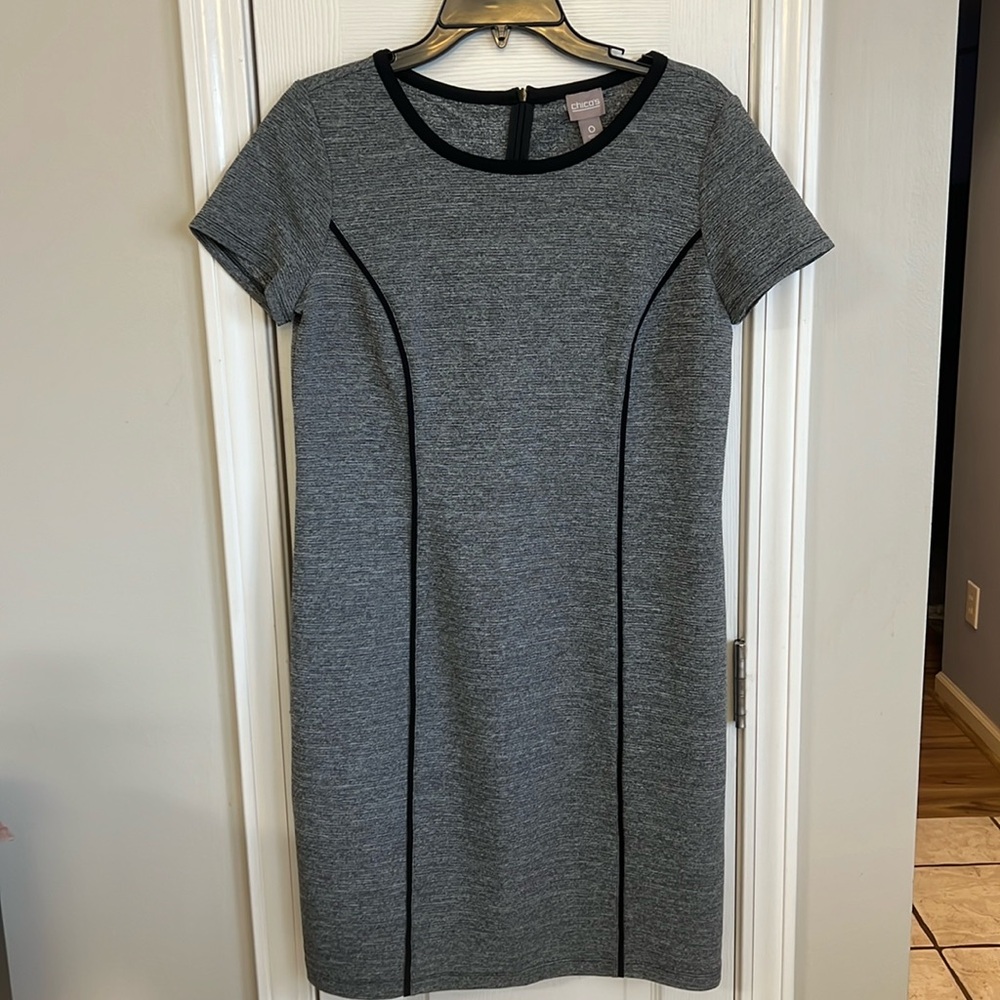 Chicos Ameera Gray Black Accent Scoop Neck Dress
